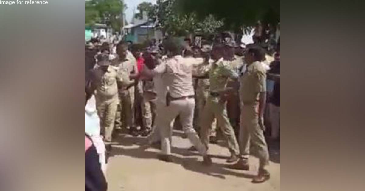 Karnataka: Cop suspended for thrashing villager, departmental inquiry ordered